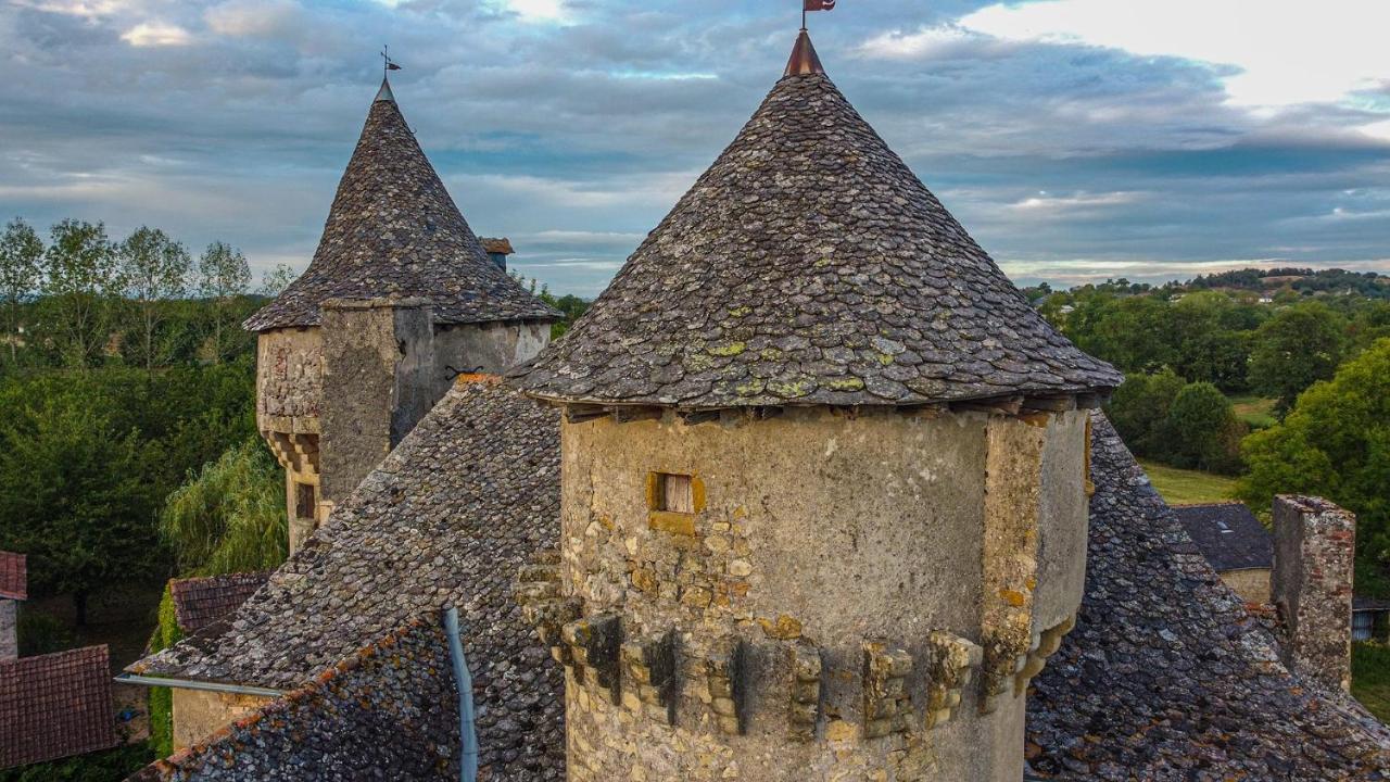 Chateau Garinie 15Th Century Medieval Castle In The South Of France Lugan  Exterior photo
